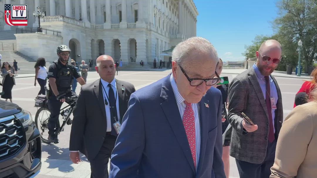 🚨 SHAMEFUL DODGE: SCHUMER GOES SILENT WHEN PRESSED ON HIS OWN “25 MILLION” VOTER ROLL BOMBSHELL