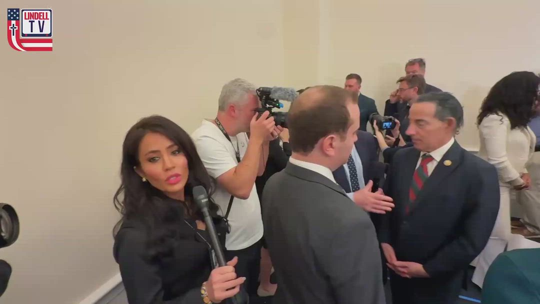 🚨 RASKIN DODGES QUESTIONS ON EPSTEIN – STAFF BLOCKS REPORTER
