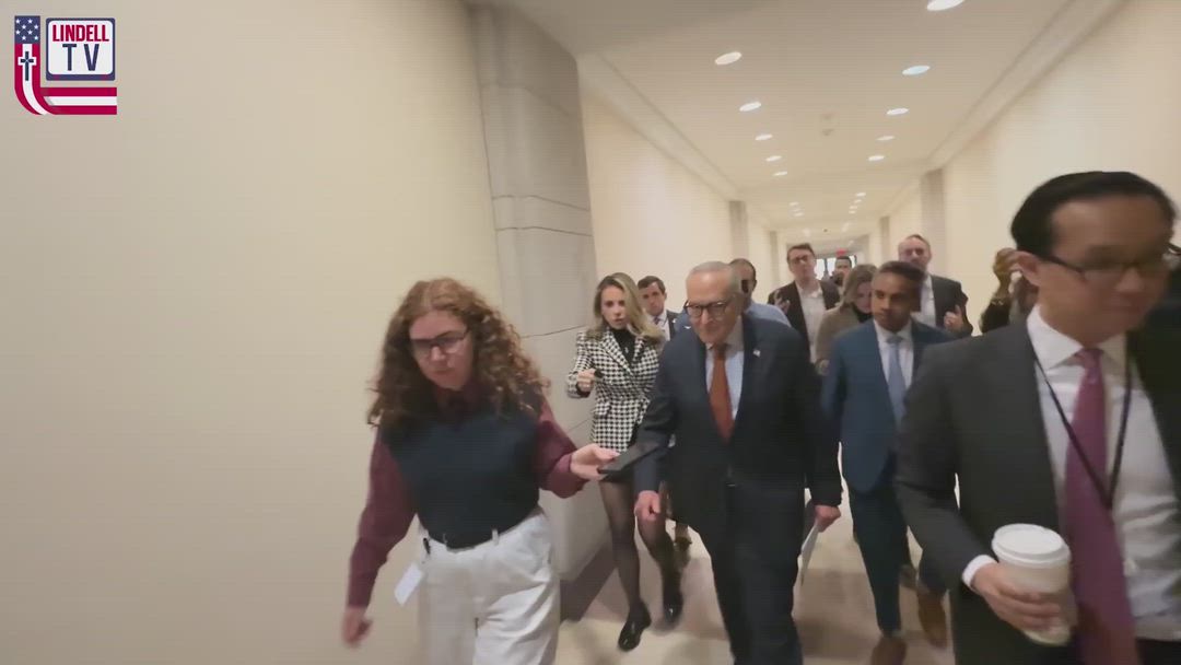 🚨 Schumer Silent on Minnesota Fraud Scandal – Won’t Answer if @GovTimWalz Should Step Down