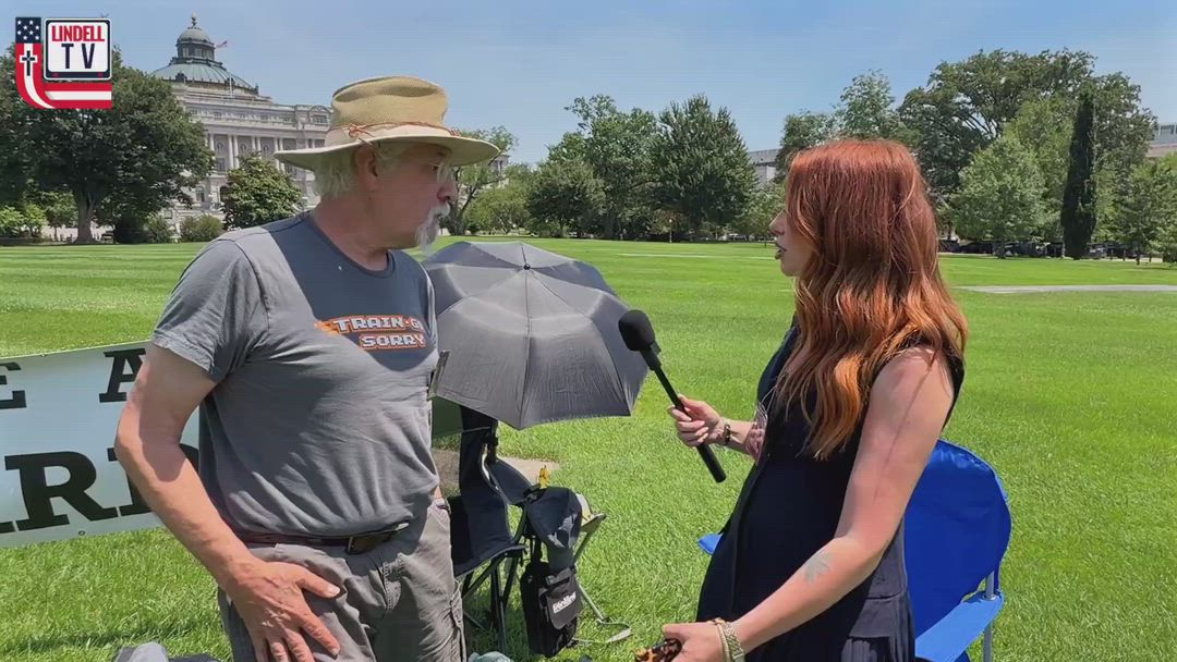 🚨 Man holding “GOP ARE ALL COWARDS” sign outside Congress gets asked simple questions by our reporter @alisonintheknow